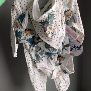 Universal Dinosaur Print Kids Bodysuit Set - Cream and Green Jurassic Park 0-3 M